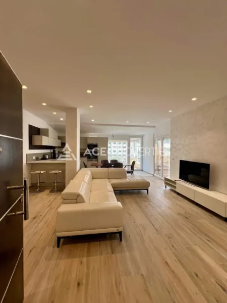 Durres, shitet apartament 2+1+Ballkon Kati 4, 145 m² 260.000 € (Durres,Plazh)