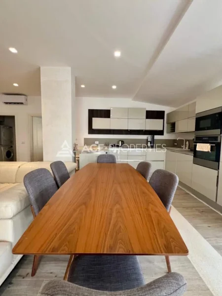 Durres, shitet apartament 2+1+Ballkon Kati 4, 145 m² 260.000 € (Durres,Plazh)