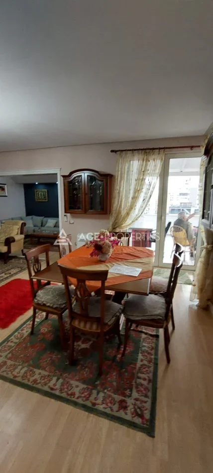 Durres, jepet me qera apartament 2+1+Aneks+Ballkon , 229 m² 1.200 € (durres vollga)