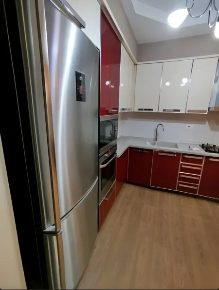 Tirane, jepet me qera apartament 1+1+Ballkon Kati 6, 68 m² 450 € (Yzberisht)
