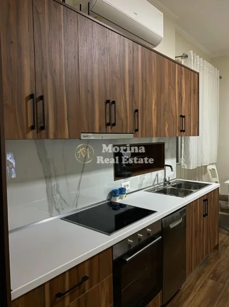 Tirane, jepet me qera apartament 2+1 Kati 1, 90 m² 850 € (Kopshti Zoologjik)