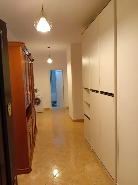 jepet me qera apartament 2+1+Ballkon Kati 3, 469 €