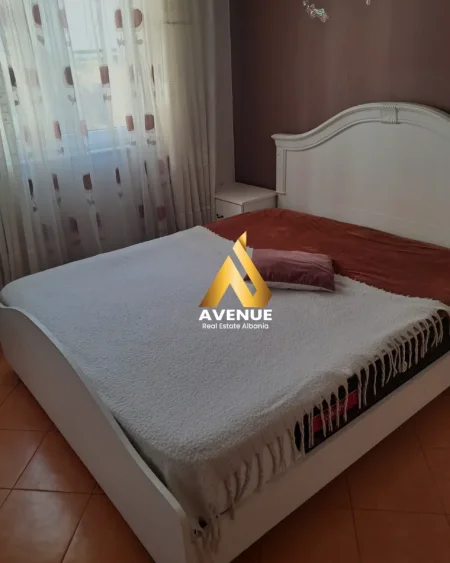 Tirane, jepet me qera apartament 1+1 Kati 2, 60 m² 600 € (Rruga Dervish Hima)