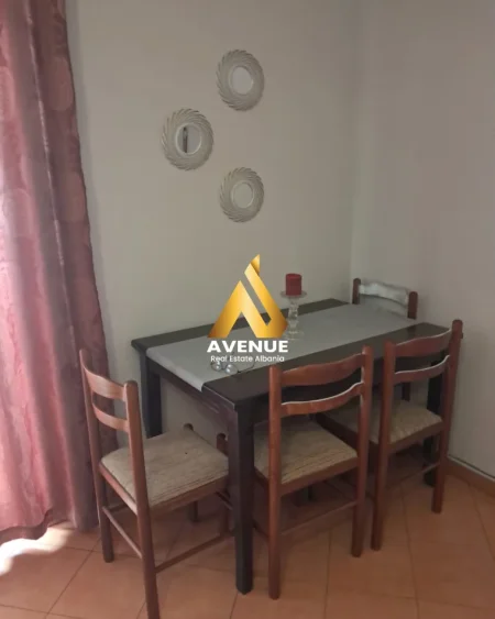 Tirane, jepet me qera apartament 1+1 Kati 2, 60 m² 600 € (Rruga Dervish Hima)