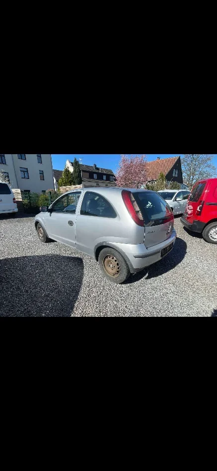 Tirane, shitet makine Opel Corsa Benzin, gri metalizato automatik Kondicioner 299.000 km 2.200 €