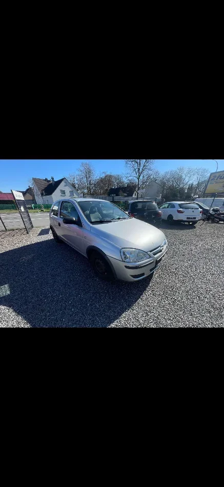 Tirane, shitet makine Opel Corsa Benzin, gri metalizato automatik Kondicioner 299.000 km 2.200 €