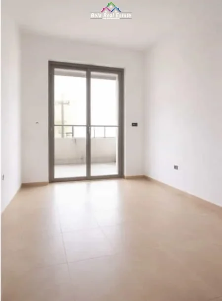 Tirane, shes apartament 1+1+Ballkon Kati 2, 85 m² 130.000 € (fresku)