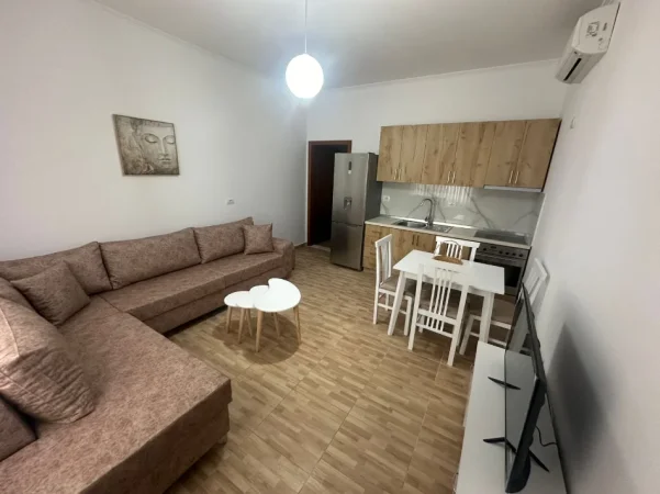 Tirane, jepet me qera 1+1+Ballkon Kati 2, 68 m² 320 € (Tasim Shehu)