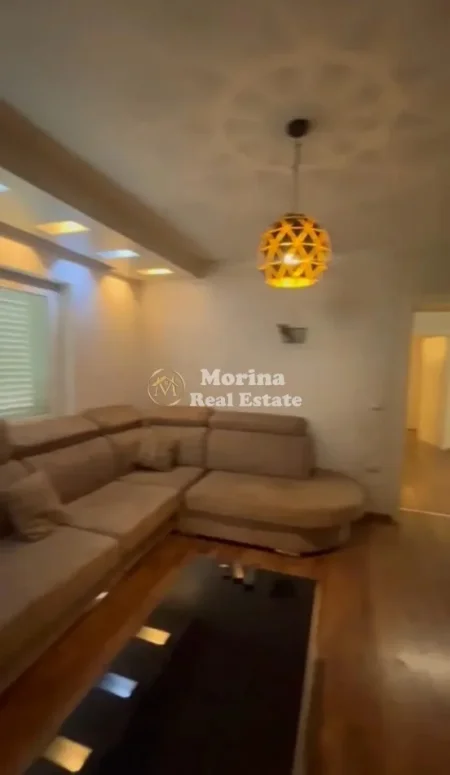 Tirane, jepet me qera apartament 2+1 Kati 2, 114 m² 1.000 € (Komuna e Parisit)