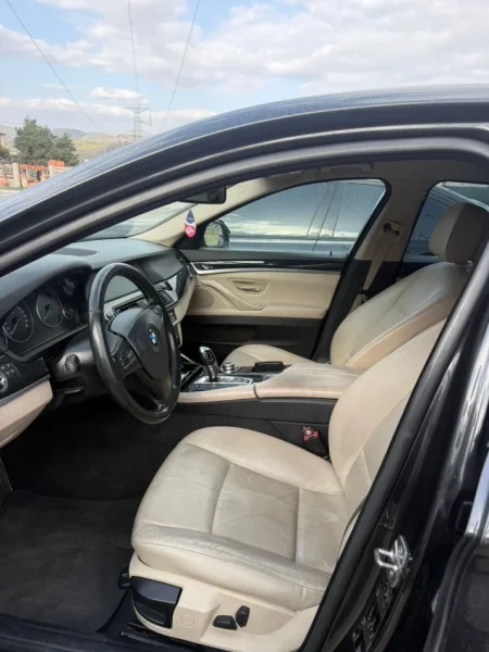 Tirane, shes makine BMW 520d Nafte, e zeze automatik Kondicioner 8.800 € I diskutueshem