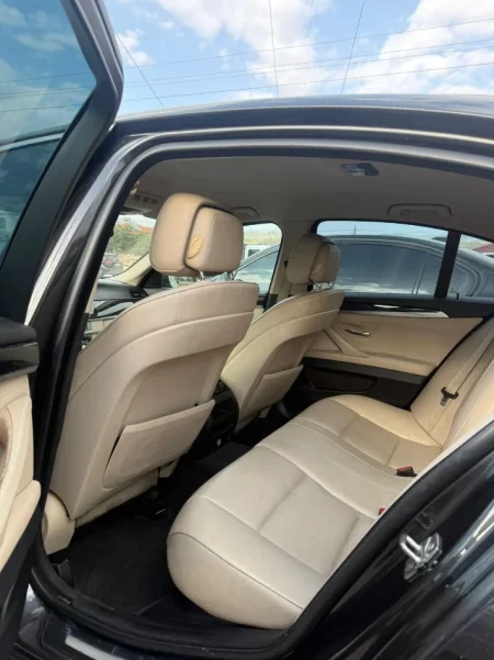 Tirane, shes makine BMW 520d Nafte, e zeze automatik Kondicioner 8.800 € I diskutueshem