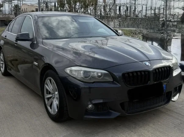 Tirane, shes makine BMW 520d Nafte, e zeze automatik Kondicioner 8.800 € I diskutueshem