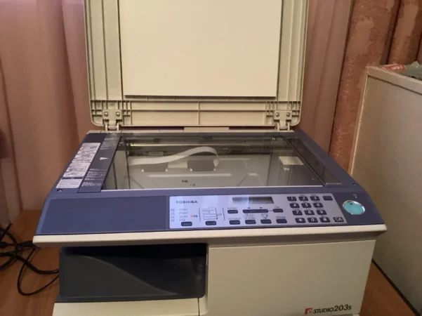 Fier, shes Shes Printer, skaner, Monitor, fshese me korrent