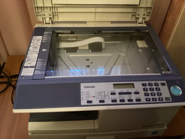 Fier, shes Shes Printer, skaner, Monitor, fshese me korrent