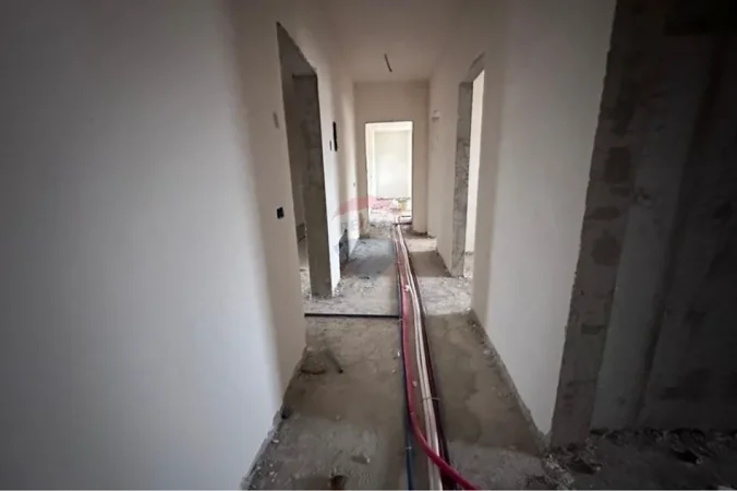 Tirane, shitet apartament 3+1 Kati 6, 111 m² 149.000 € 