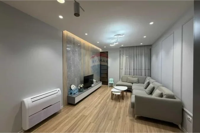 Tirane, jepet me qera apartament , 105 m² 750 € 