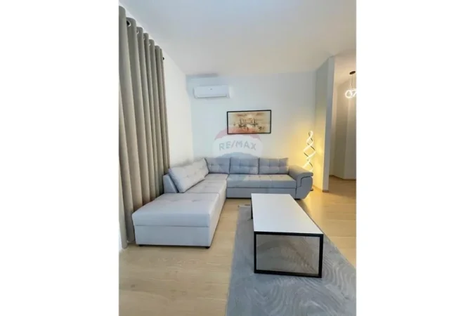 Tirane, jepet me qera apartament 1+1 Kati 2, 74 m² 800 € 