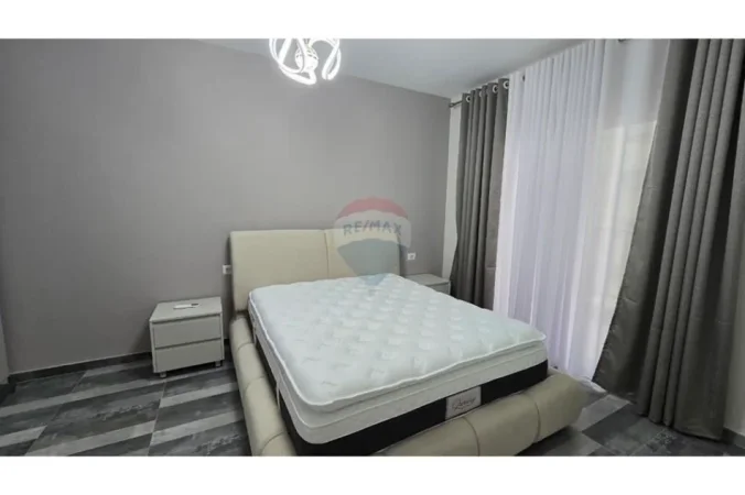 Tirane, jepet me qera apartament , 70 m² 730 € 