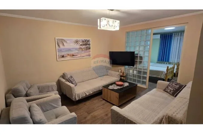 Tirane, jepet me qera apartament , 94 m² 835 € 