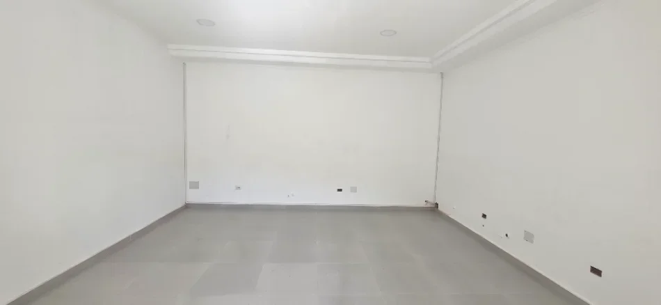 Tirane, jepet me qera ambjent biznesi Kati 0, 230 m² 3.000 € (Proper pizza stadiumi dinamo)