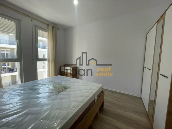 Tirane, jepet me qera apartament 2+1+Aneks+Ballkon Kati 7, 94 m² 500 € (Univers City)
