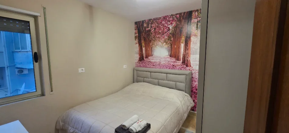 Tirane, jepet me qera apartament 1+1+Aneks+Ballkon Kati 7, 70 m² 600 € (Rruga e barrikadave)