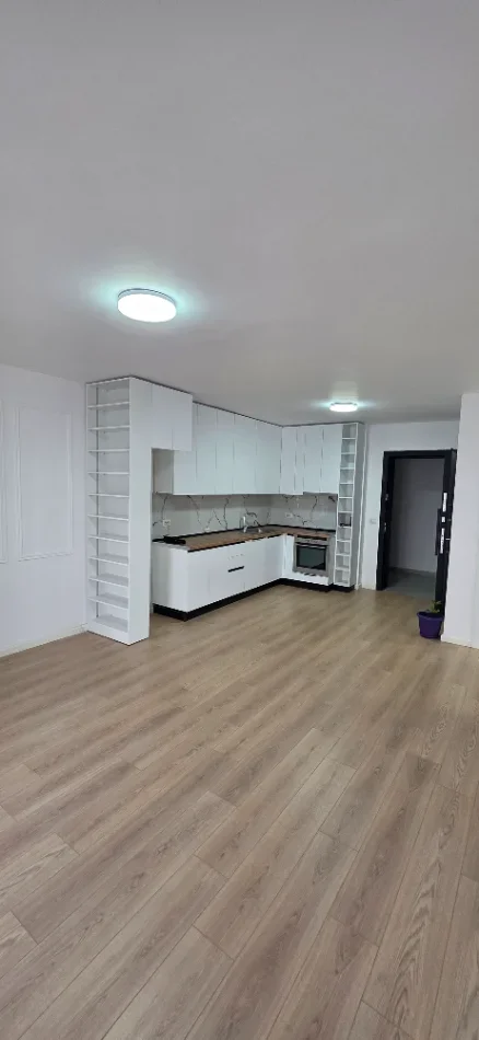 Tirane, jepet me qera apartament 2+1+Aneks+Ballkon Kati 2, 120 m² 530 € (Kombinat Mbrapa Bashkis)