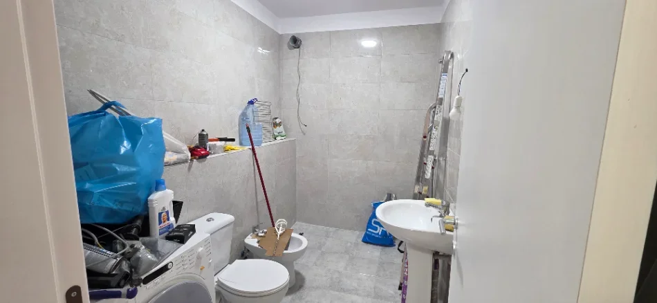 Tirane, jepet me qera apartament 2+1+Aneks+Ballkon Kati 7, 115 m² 500 € (Kombina)
