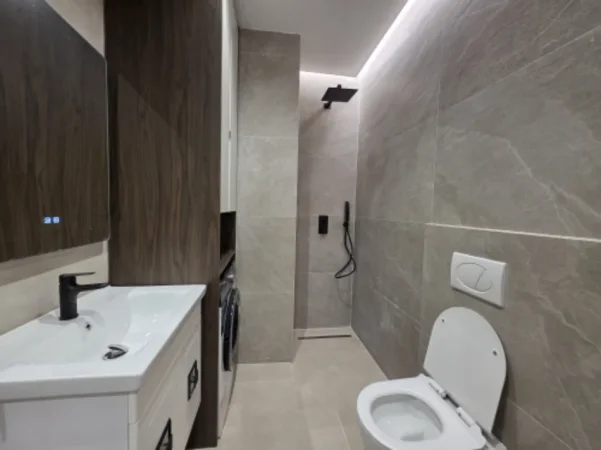 Tirane, shitet apartament 1+1 , 155.000 € (Mine peza)