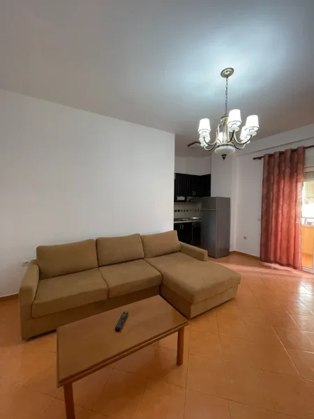 Tirane, jepet me qera apartament Kati 1, 65 m² 600 € (Rruga e Elbasanit)