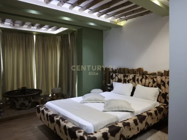 Tirane, shitet hotel Kati 8, 2.400 m² 5.500.000 € (Rruga e Elbasanit)