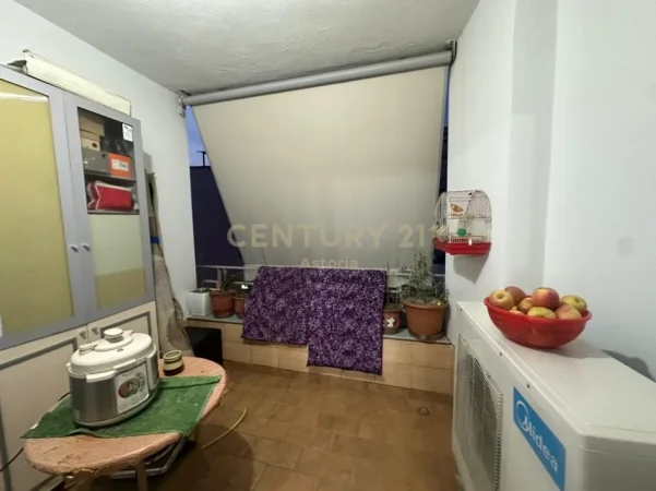 Tirane, shitet apartament Kati 6, 200.000 € 