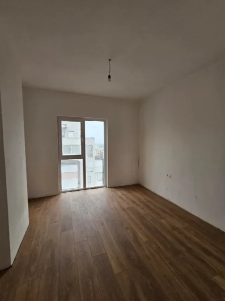 Tirane, shitet apartament 2+1 Kati 6, 95 m² 125.000 € (Tirana Entry 2)