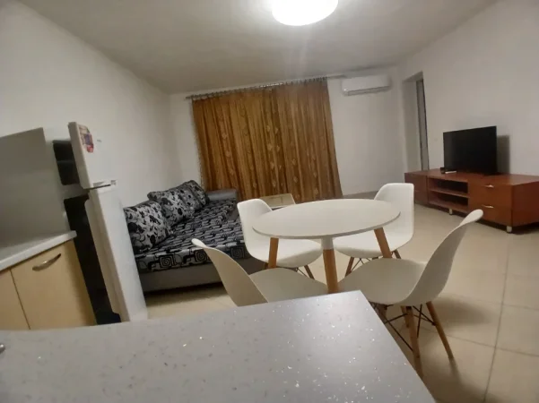 Shqiperi, jepet me qera apartament 1+1+Ballkon Kati 3, 67 m² 480 € (Rruga fortuzi)