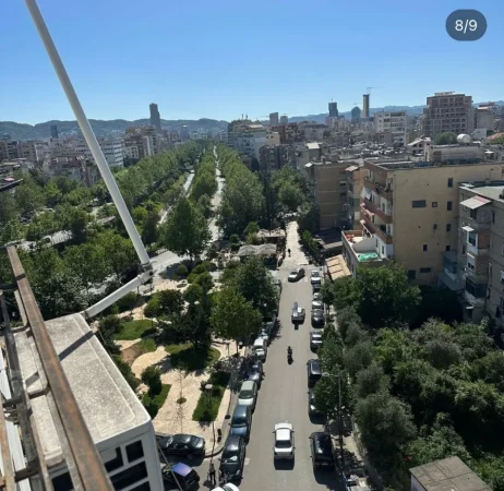 Tirane, jepet me qera apartament 2+1 Kati 7, 80 m² 650 € (Perballe Maternitetit te Ri, tek Pasticeri Tito Nr 2)