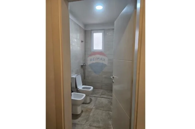 Tirane, jepet me qera apartament , 75 m² 1.251 € (Rruga Papa Gjon Pali II, Tiranë)