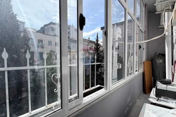 Tirane, jepet me qera apartament , 100 m² 850 € (Rruga Sami Frashëri, Tiranë)