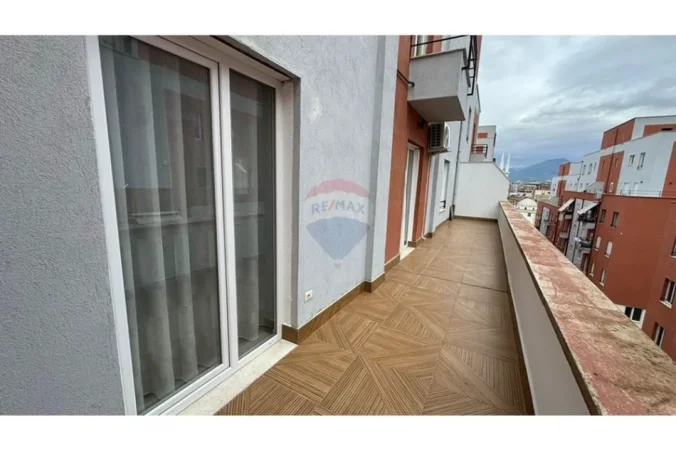 Tirane, jepet me qera apartament , 80 m² 550 € 