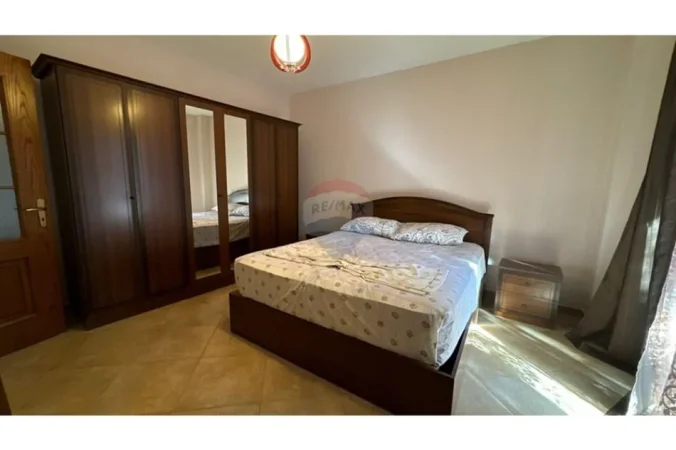 Tirane, jepet me qera apartament , 107 m² 700 € 
