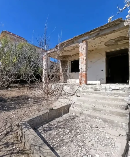 Tirane, shitet truall , 400 m² 139.000 € (INSTITUT)