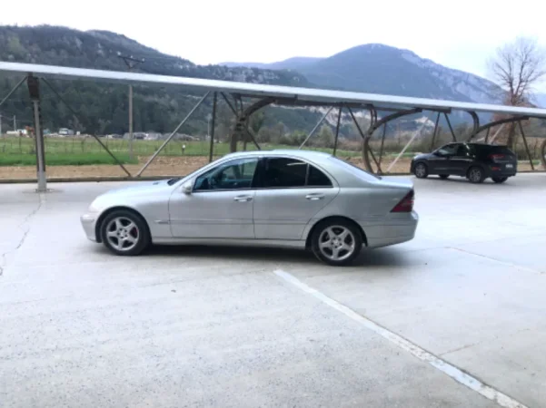 Tirane, shes makine C Class Nafte, gri metalizato automatik Klima 330.000 km 1 €