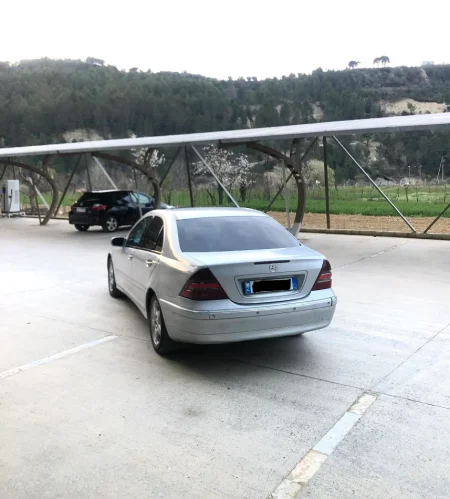 Tirane, shes makine C Class Nafte, gri metalizato automatik Klima 330.000 km 1 €