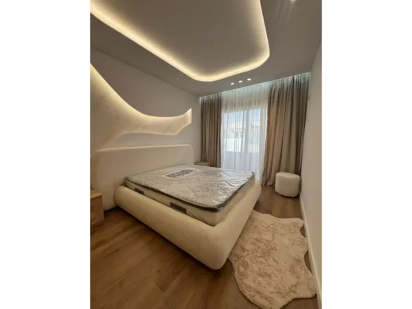 Tirane, shes apartament 1+1 Kati 8, 59 m² 125.000 € (astir)