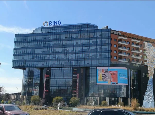 Tirane, shitet apartament 2+1 Kati 1, 100 m² 210.000 € (ZOGU I ZI)