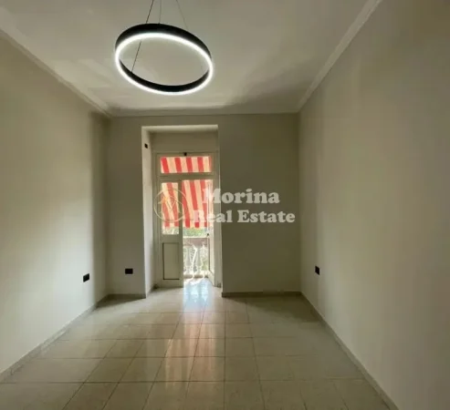 Tirane, jepet me qera apartament 2+1 Kati 2, 70 m² 600 € (Myslym Shyri)