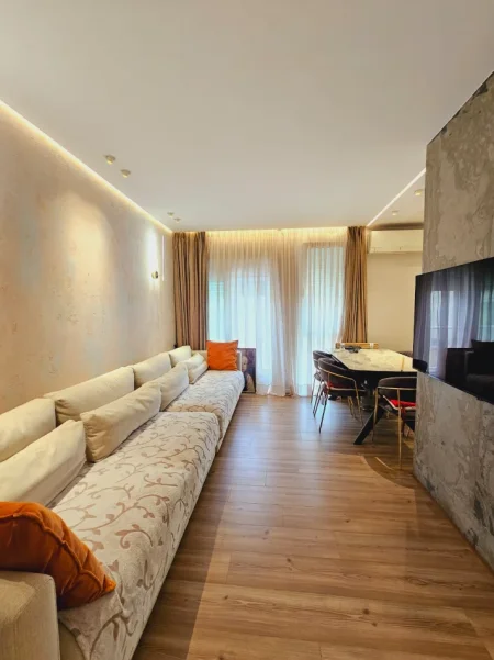 Jepet Qera: 2+1+2wc ( PAZARI I RI )* 📍 *950€* - k5, Ashensor. - Super Investim **60k€ Kosto - me Arkitekt | Mobilim Modern, Elektro A++ & PARKET