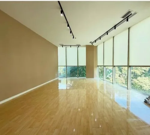 Tirane, jepet me qera zyre Kati 2, 52 m² 1.000 € (RRUGA SAMI FRASHERI)