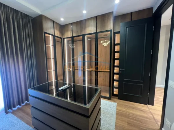 Tirane, shitet apartament 2+1+2 Kati 3, 106 m² 300.000 € (TEG , Secret Garden Residence)