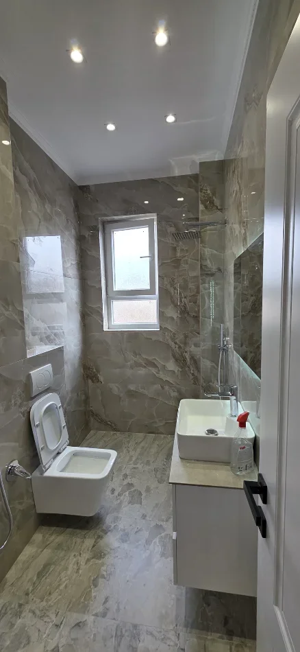 Tirane, shes apartament 2+1+Ballkon Kati 3, 58 m² 148.000 € (Rruga Bardhyl)