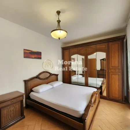 Tirane, jepet me qera apartament 2+1 Kati 6, 100 m² 700 € (Selvia)